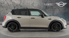 MINI Hatchback 1.5 Cooper Exclusive Premium 5dr Auto Petrol Hatchback